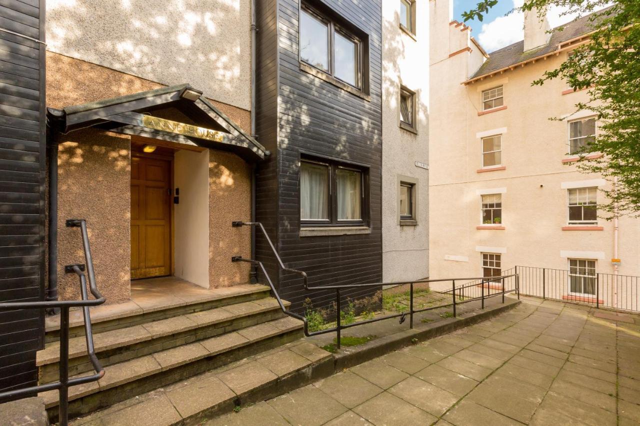 Joivy Chic Apartment In The Heart Of The Royal Mile Edinburgh Dış mekan fotoğraf